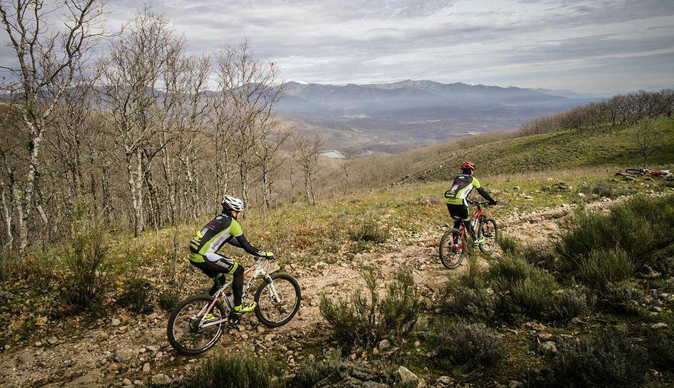 Ciclistas de montaña.