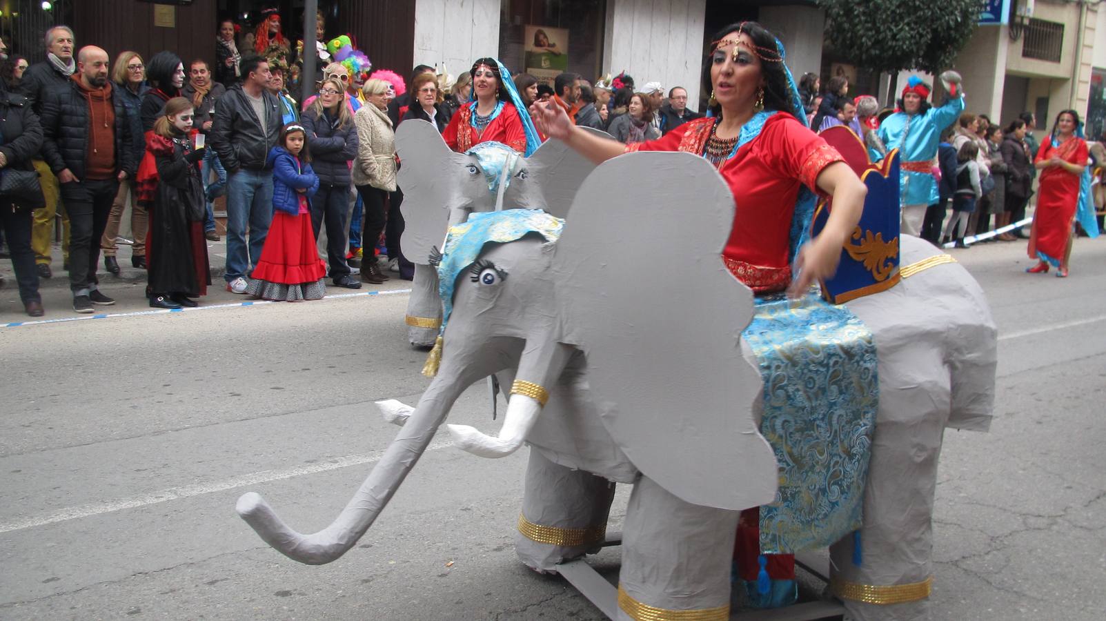 Desfile del sábado. 