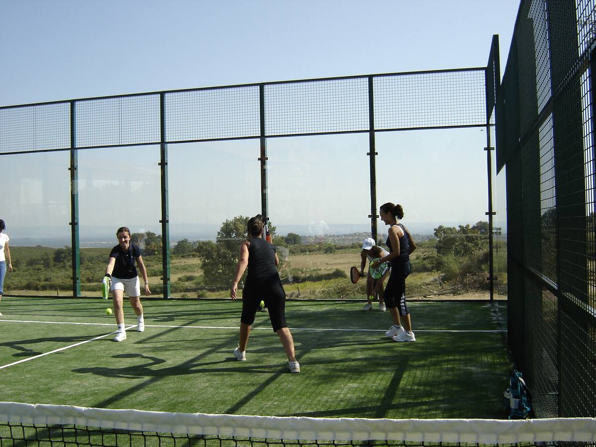 Clases en una pista local. 