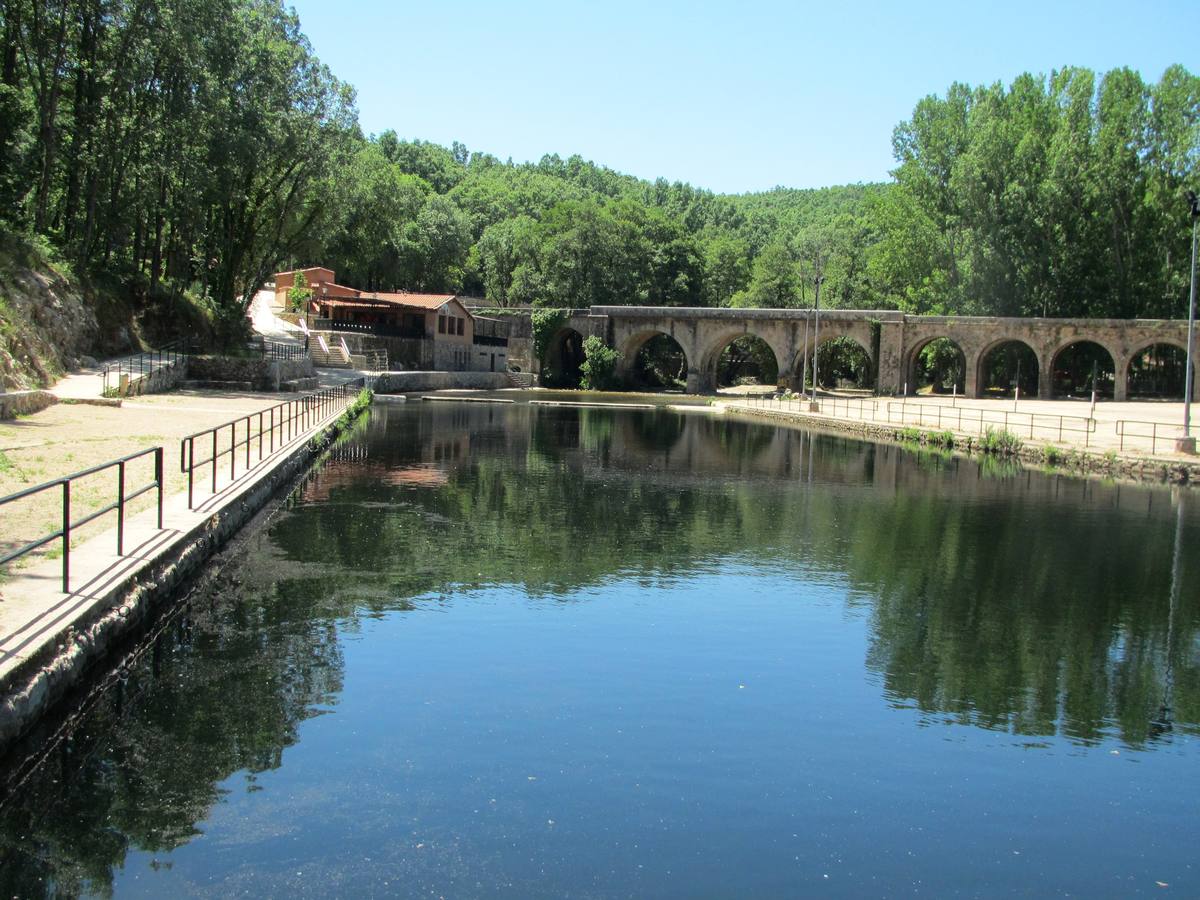 Piscina natural del Lago.
