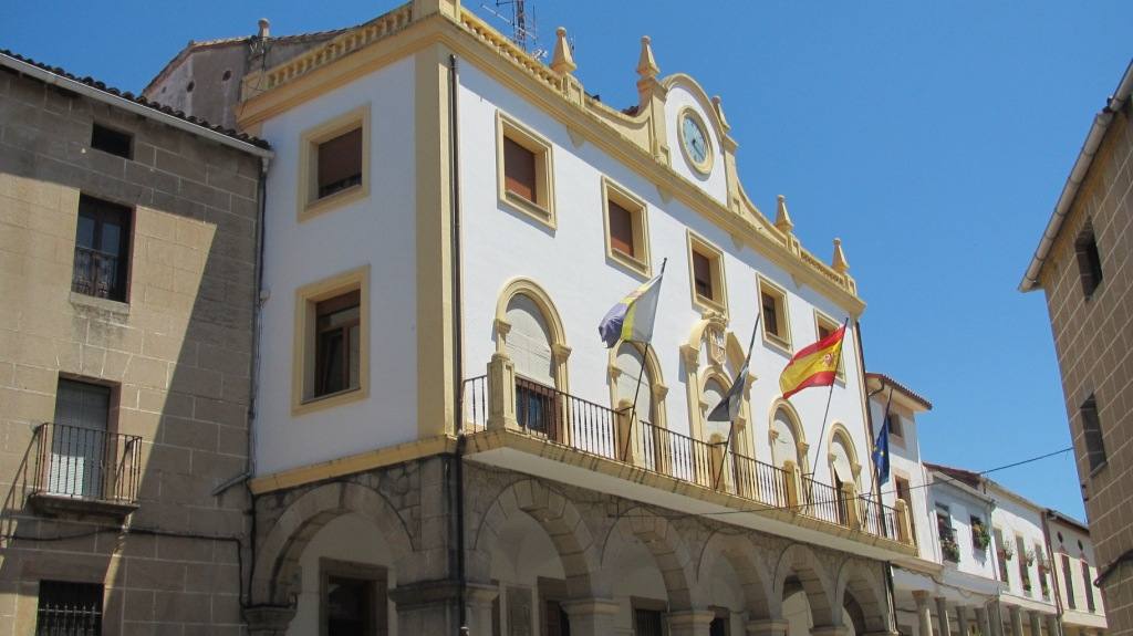 Ayuntamiento de Jaraíz, que ha implantado el bando móvil. 
