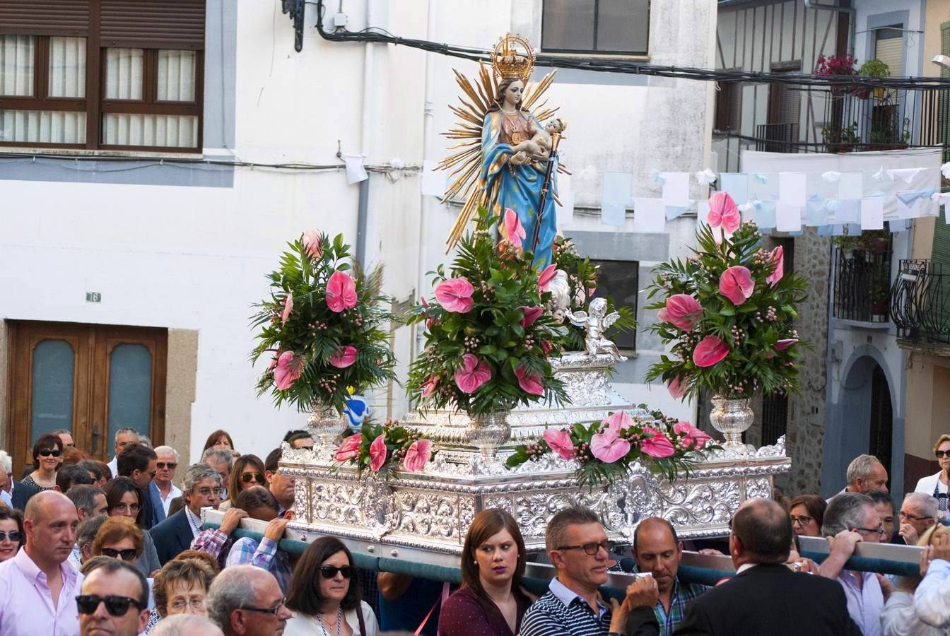 Jaraíz pasea a su Patrona