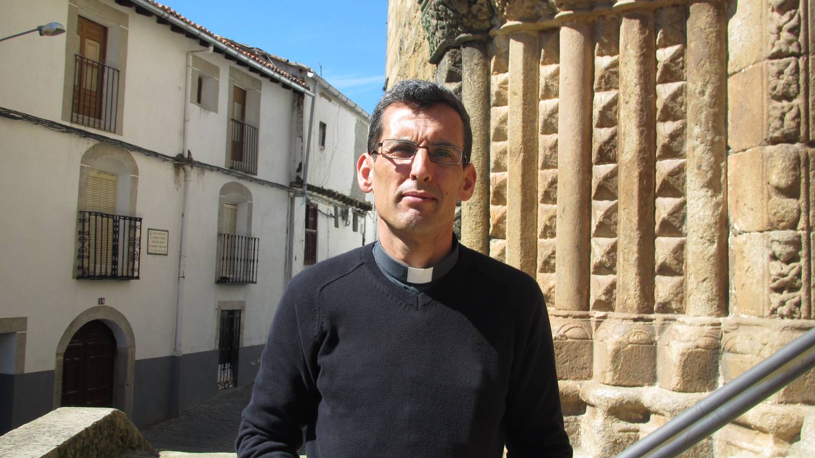 Juan Antonio Corrales.