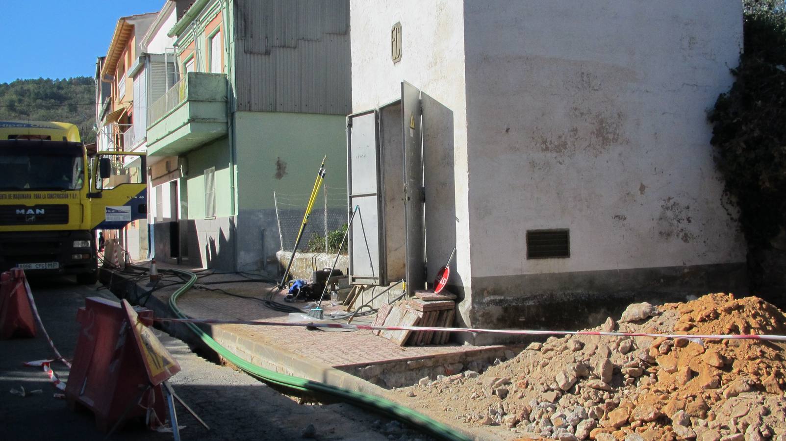 Mañana domingo habrá cortes la luz por obras de mejora en el servicio