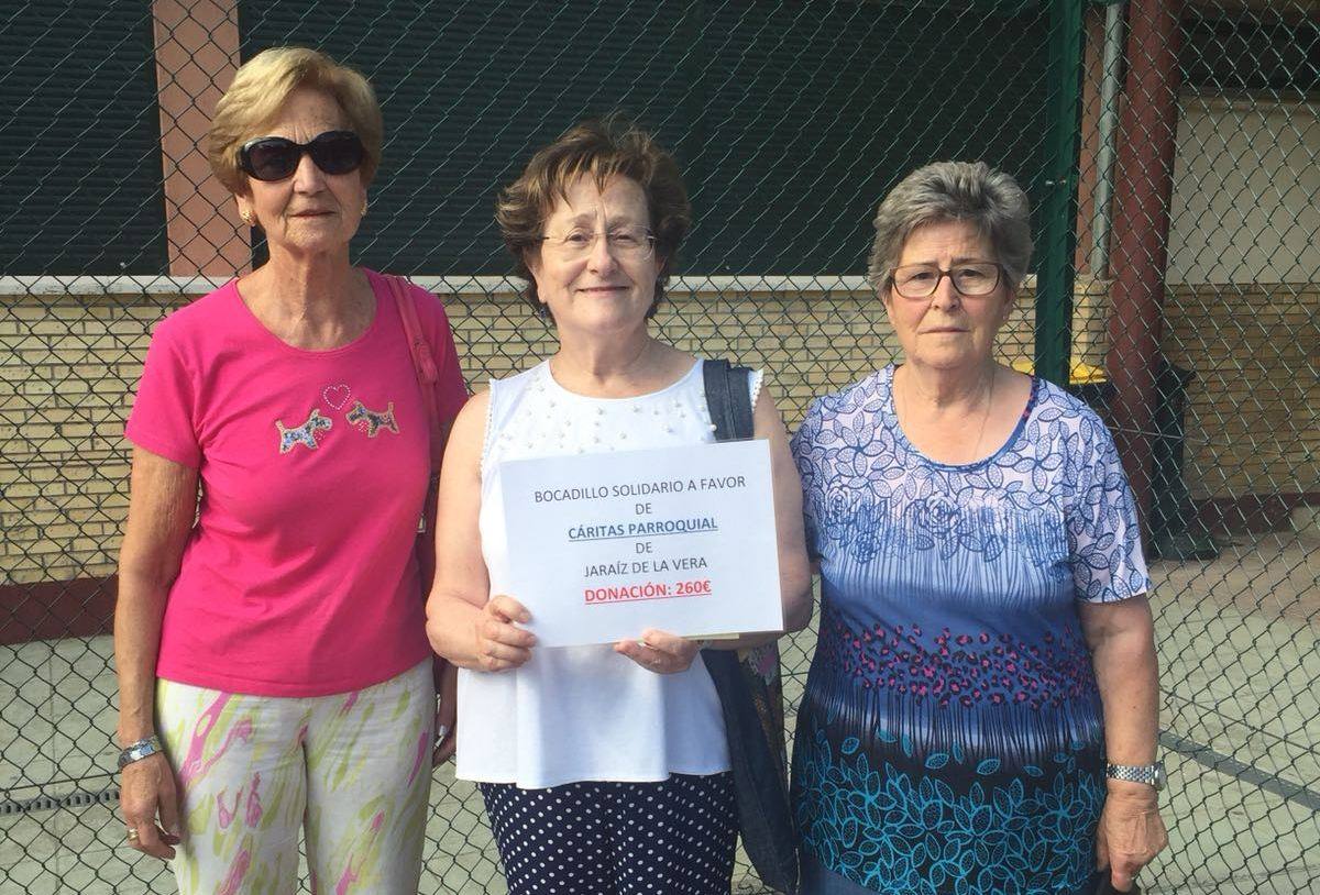 El colegio Ejido entrega a Cáritas la recaudación del bocadillo solidario