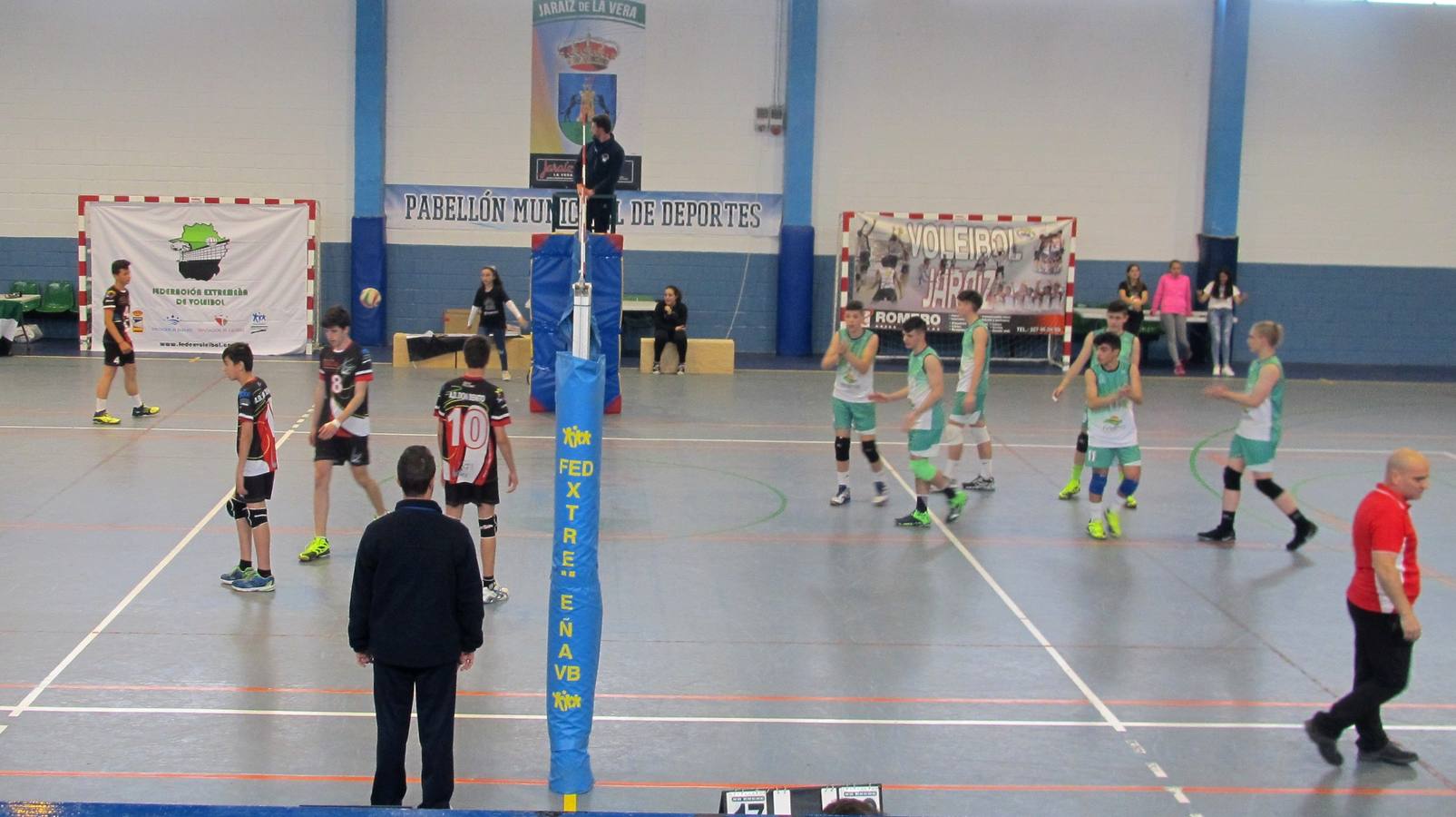 Este domingo, triangular de voleibol en el pabellón municipal