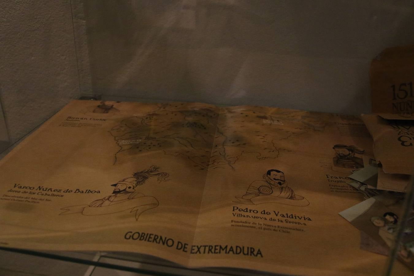 La Casa-Museo Vasco Núñez de Balboa reabrió, ayer, sus puertas con motivo del V Centenario de la muerte del ilustre explorador, gobernante y conquistador jerezano. Virginia Borrallo, alcaldesa del municipio, y Antonio Torrado, miembro de la oficina de turismo, destacaron que esta reapertura se debe a que la Casa-Museo necesitaba «llenarse de contenido y ampliar su colección de enseres». La cita se convirtió, junto con la presentación del cupón de la ONCE el pasado 10 de enero, en el prólogo de una programación de actividades que se desarrollará durante el mes de febrero.