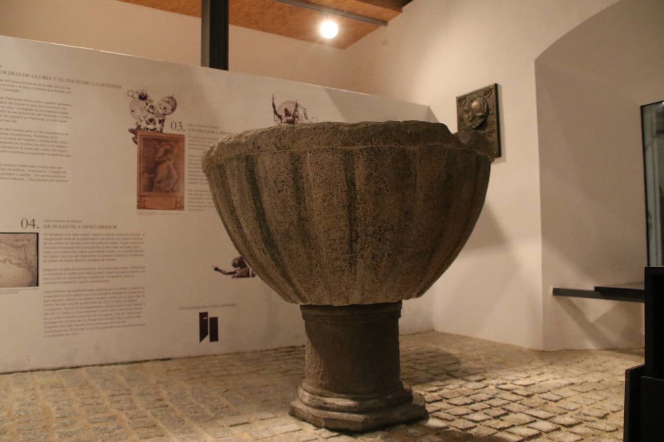La Casa-Museo Vasco Núñez de Balboa reabrió, ayer, sus puertas con motivo del V Centenario de la muerte del ilustre explorador, gobernante y conquistador jerezano. Virginia Borrallo, alcaldesa del municipio, y Antonio Torrado, miembro de la oficina de turismo, destacaron que esta reapertura se debe a que la Casa-Museo necesitaba «llenarse de contenido y ampliar su colección de enseres». La cita se convirtió, junto con la presentación del cupón de la ONCE el pasado 10 de enero, en el prólogo de una programación de actividades que se desarrollará durante el mes de febrero.
