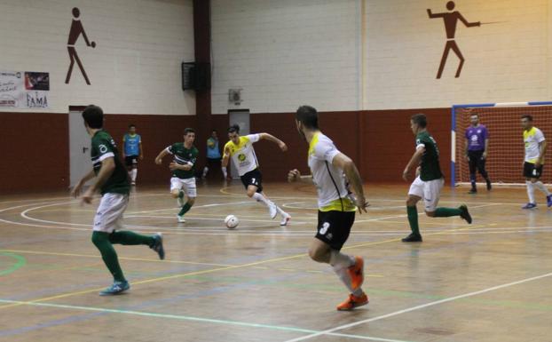 Los jerezanos juegan con el apoyo de su fiel afición.