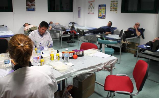 Donantes en una de las campañas en el Centro de Salud de Jerez de los Caballeros.