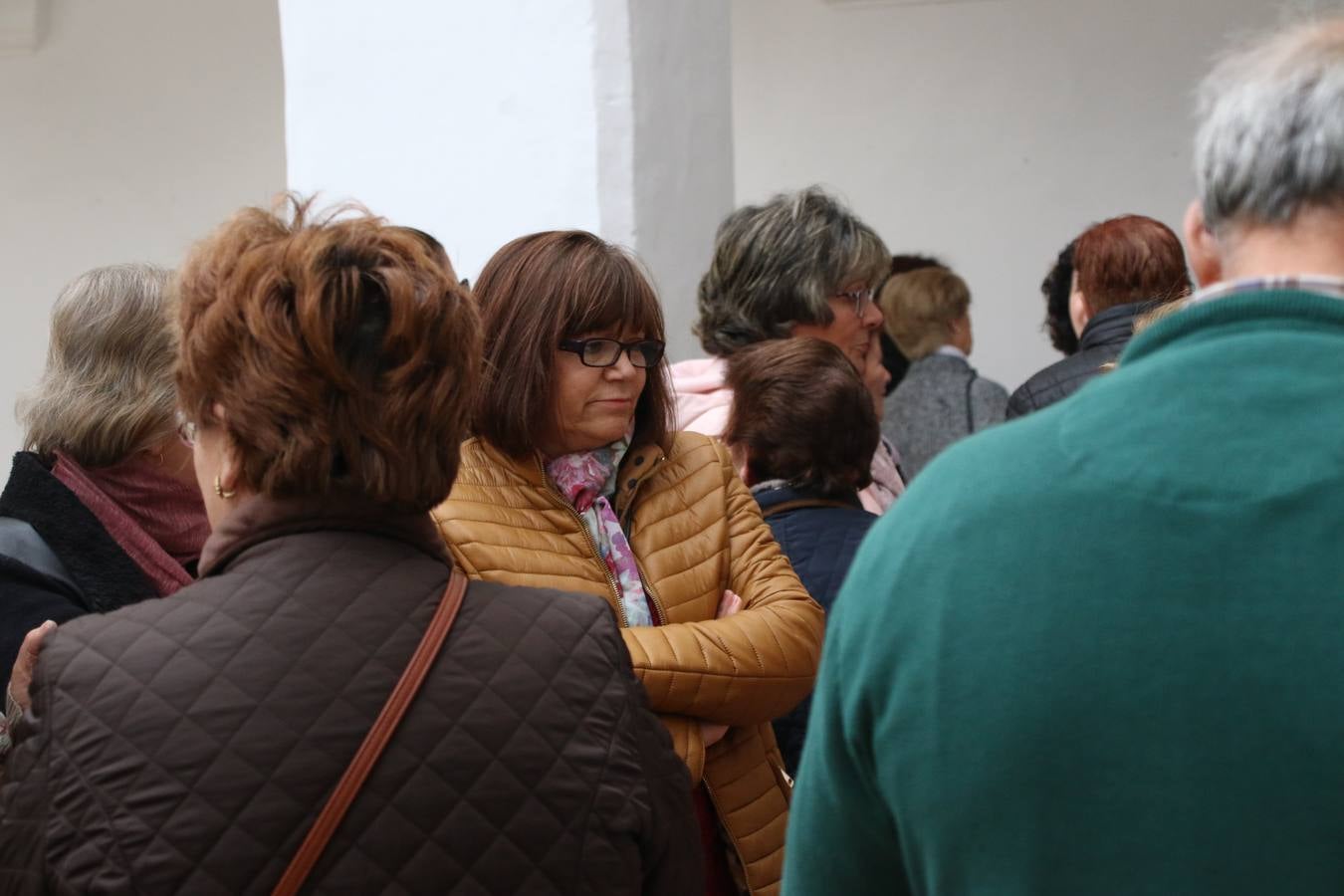La Asociación de Mujeres Progresistas 'Felisa Tanco' inauguró, ayer, la exposición fotográfica 'Abuelas en movimiento. Instinto vital', enmarcada en los actos conmemorativos del Día Internacional de la Mujer, que se celebra hoy. Una exposición que tiene como objetivo poner en valor el papel que las abuelas juegan en la actualidad y la aportación que está teniendo en la sociedad y en la familia.