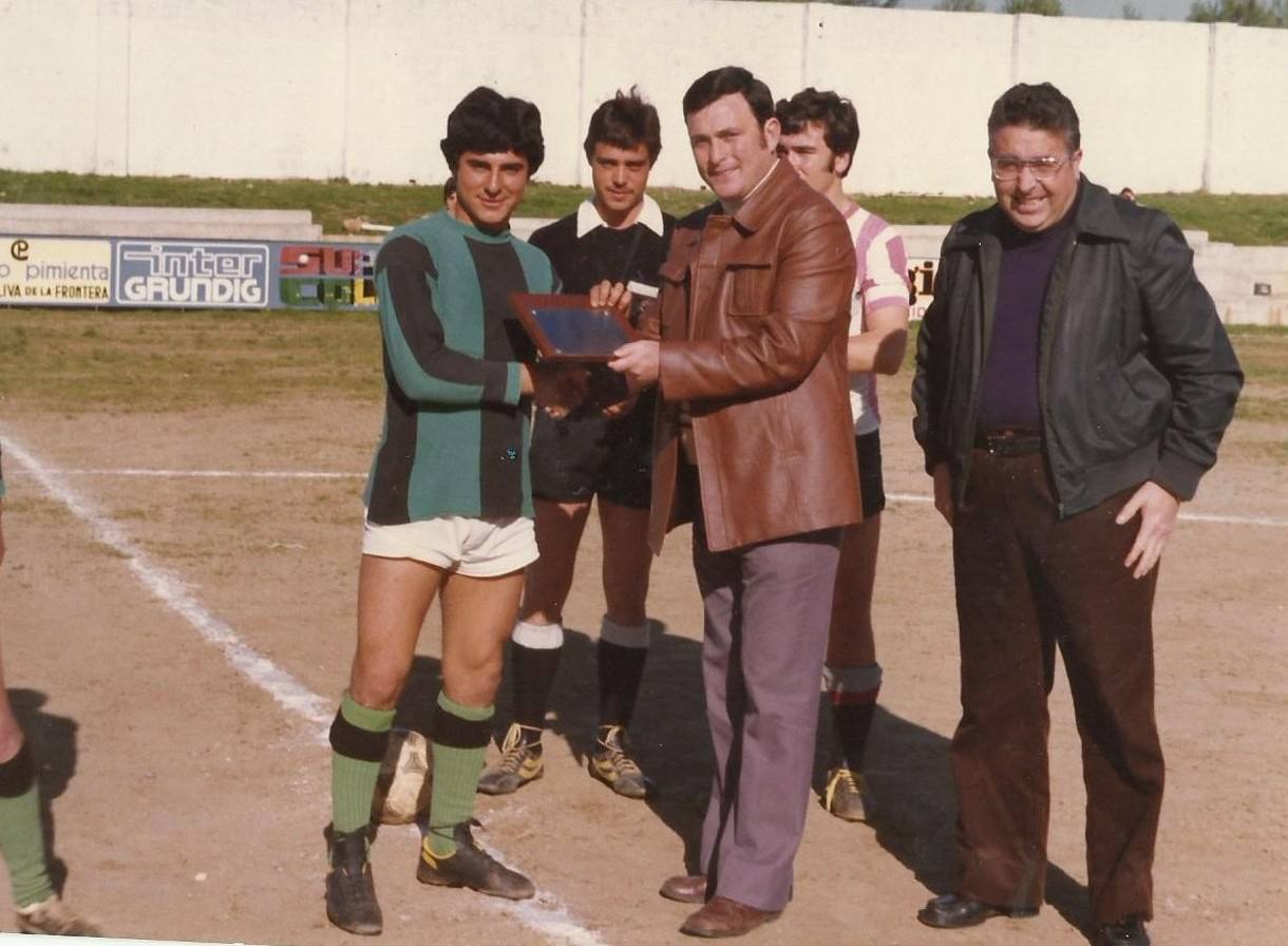 Francisco José Rivera Montero ha sido jugador, entrenador y directivo en el seno del club verdinegro.