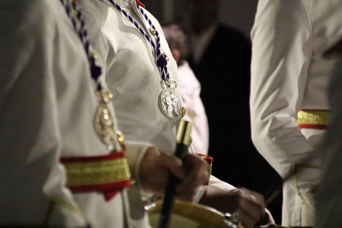 La Banda de Cornetas y Tambores 'Nuestra Señora del Rosario' (Los Catalinos) de Jerez de los Caballeros ofreció, ayer, un concierto en el Llano de los Mártires. La cita se enmarca en los actos organizados por la Pontificia y Real Cofradía del Señor Coronado de Espinas, Santísimo Cristo de la Flagelación y María Santísima de la Amargura con motivo del 245 aniversario de su fundación.
