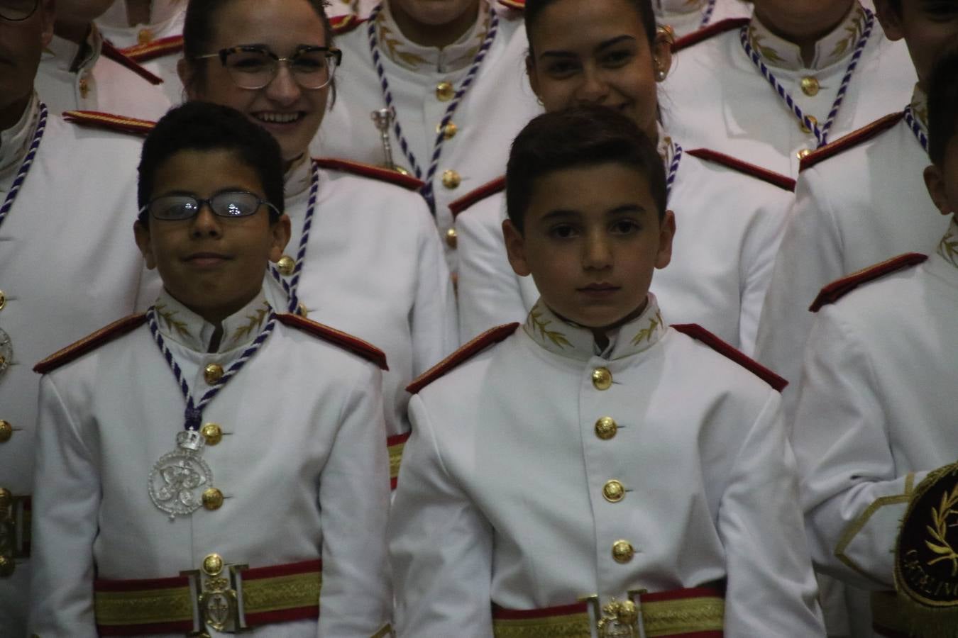 La Banda de Cornetas y Tambores 'Nuestra Señora del Rosario' (Los Catalinos) de Jerez de los Caballeros ofreció, ayer, un concierto en el Llano de los Mártires. La cita se enmarca en los actos organizados por la Pontificia y Real Cofradía del Señor Coronado de Espinas, Santísimo Cristo de la Flagelación y María Santísima de la Amargura con motivo del 245 aniversario de su fundación.