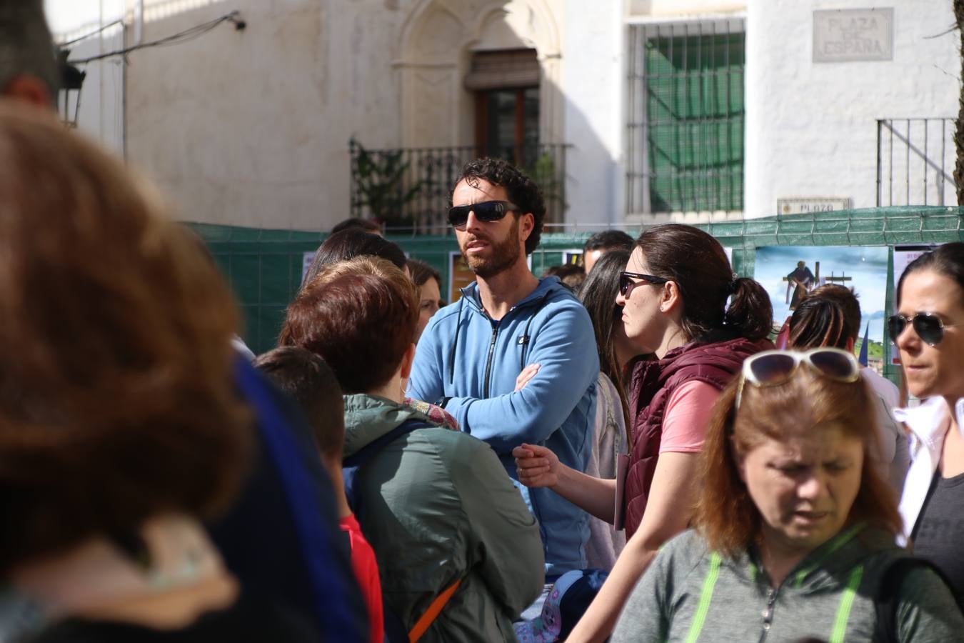 Jerez de los Caballeros celebró, ayer, la IX Carrera y Caminata Solidaria, organizada por la Junta de Cofradías de la Semana Santa Jerezana. La solidaridad y el deporte lograron recaudar 866 euros que irán destinados a Cáritas en Jerez.