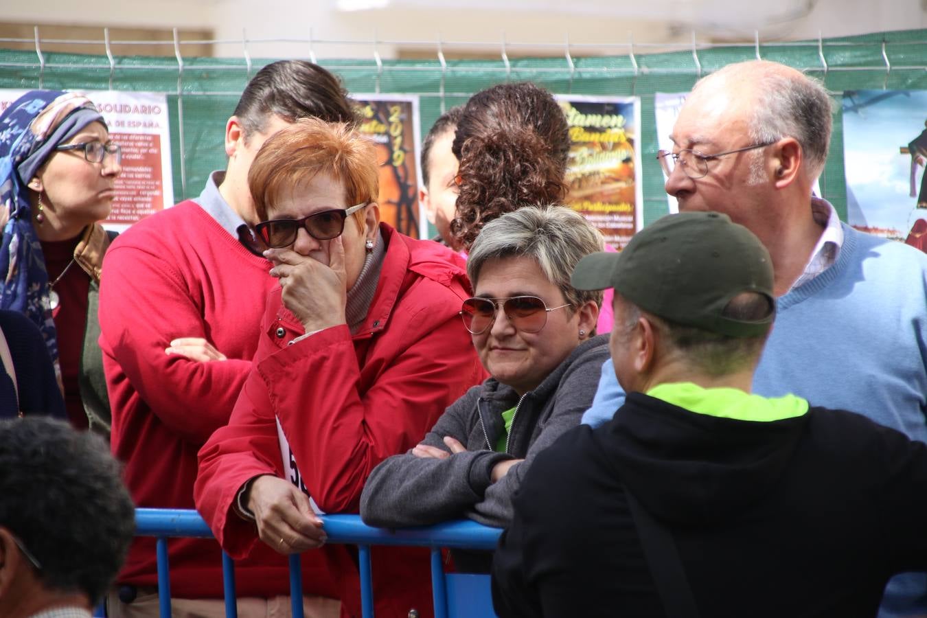 Jerez de los Caballeros celebró, ayer, la IX Carrera y Caminata Solidaria, organizada por la Junta de Cofradías de la Semana Santa Jerezana. La solidaridad y el deporte lograron recaudar 866 euros que irán destinados a Cáritas en Jerez.