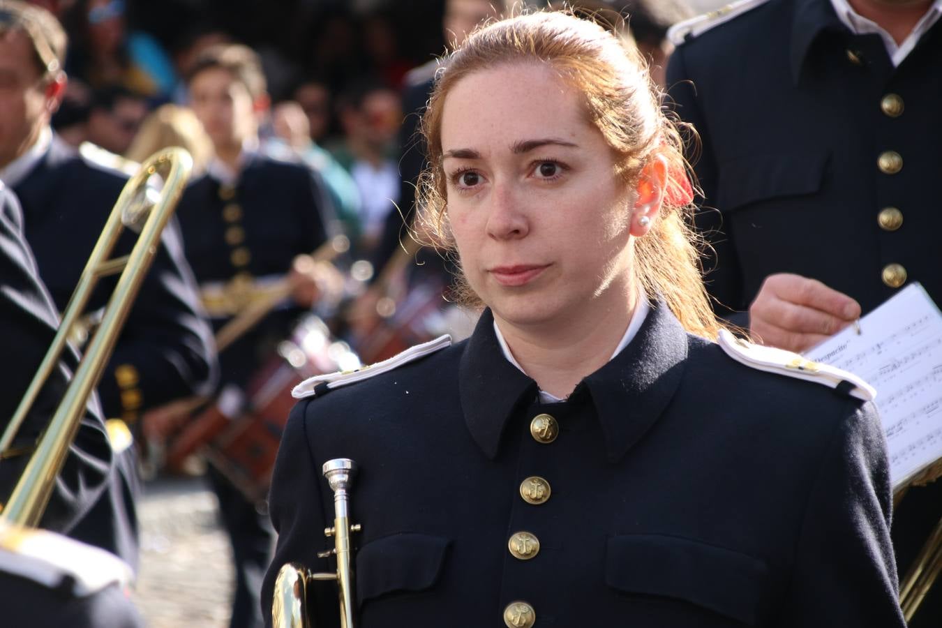 El Cine-teatro Balboa acogió, ayer, la sexta edición del 'Certamen de Bandas Solidario', organizado por la Junta de Cofradías de la Semana Santa de Jerez de los Caballeros. Un Certamen que, gracias a la participación de las distintas agrupaciones musicales del municipio y del Valle de Santa Ana, consiguió recaudar 375 euros y 36 kilos a beneficio del Almacén de Alimentos que Cruz Roja gestiona en Jerez. 