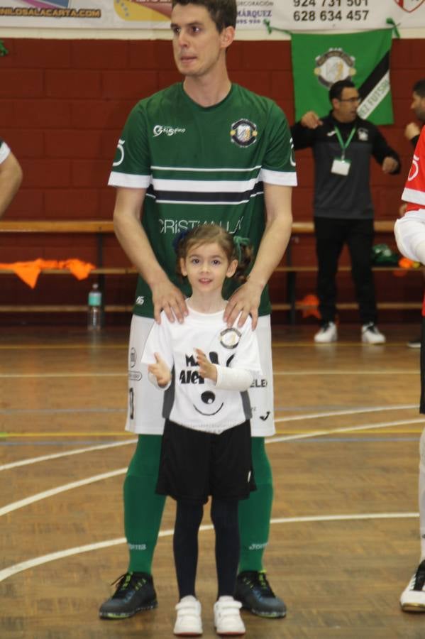 Por segunda temporada consecutiva, el Jerez Futsal ha logrado hacerse con el título de campeón de la Copa de Extremadura tras otra espectacular final, ante el Cáceres Universidad al que ha vencido 6-4, esta vez en su casa, ante su incondicional afición que ha vivido esta 'final four' con intensidad y mucha alegría, finalmente.