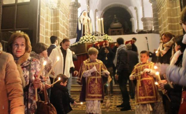 El Coronado y los Penitentes trasladan este domingo, 28 de abril, a sus imágenes titulares a sus lugares de culto