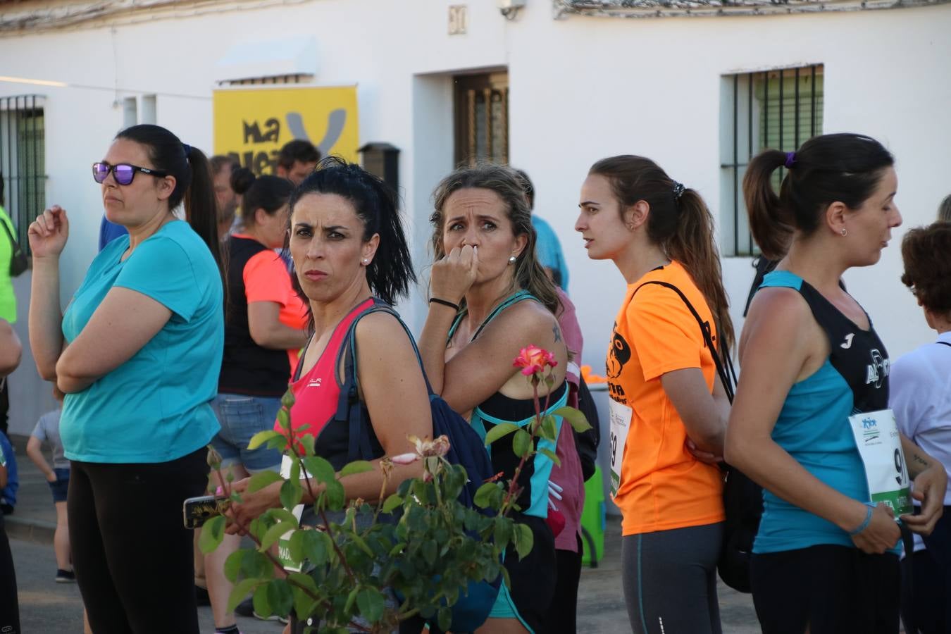La Bazana acogió, ayer, la tercera edición de la carrera popular Juan José Galván Méndez 'Juanito'. Antonio Grillo Sánchez y María Dolores Pons Díaz fueron los vencedores de la prueba absoluta. La cita consiguió recaudar 405 euros que se destinarán, nuevamente, a la Asociación 'Todos contra la Histiocitosis'.
