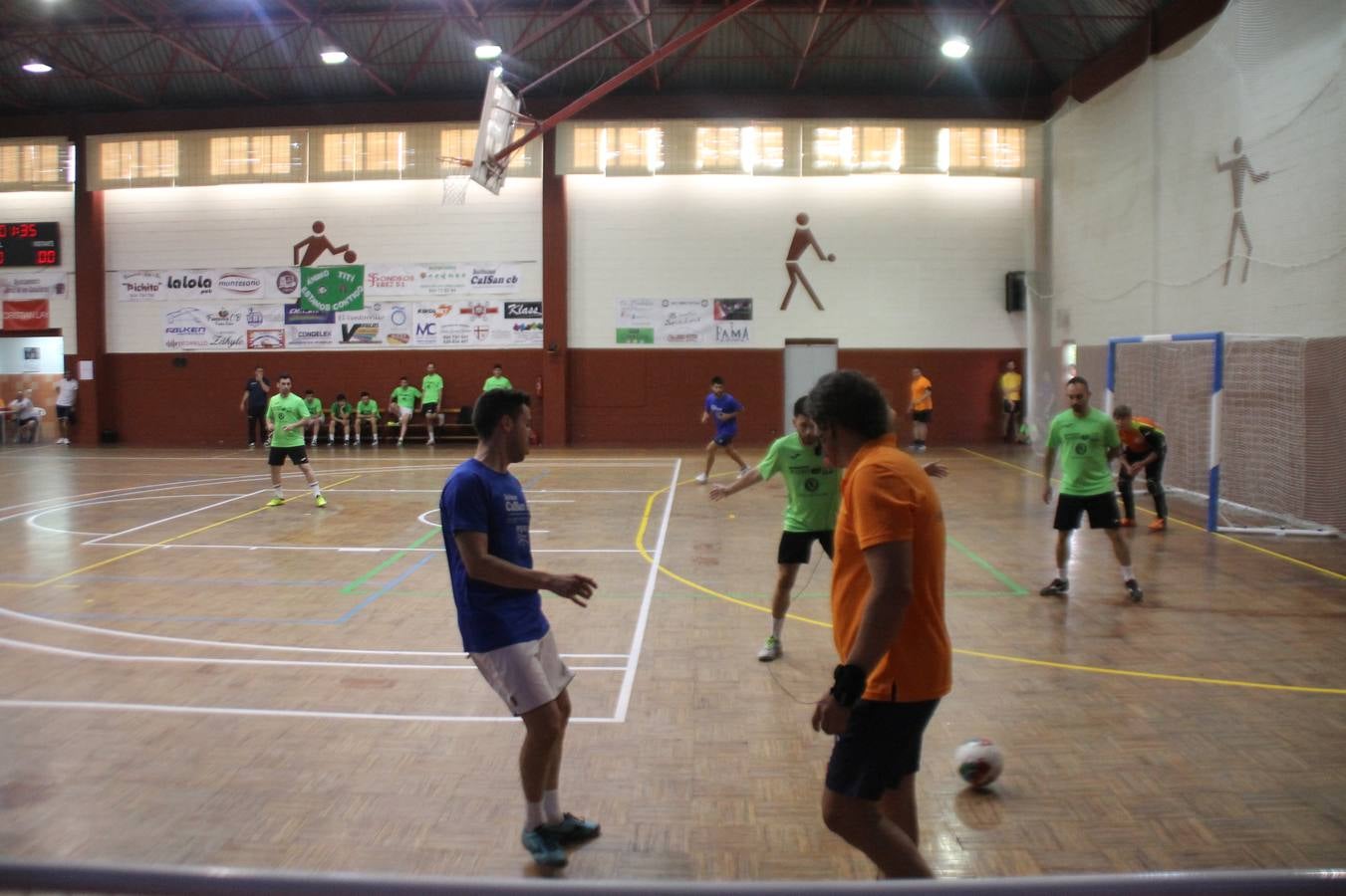 El Pabellón Municipal de Deportes 'Francisco José Rivera Montero' acogió este sábado la final de la Copa de Futbol Sala en la que han participado los 16 mejores equipos de la Liga de invierno en este Deporte. El equipo de Talleres Lute se proclamó vencedor de la cita, con un resultado final de la citada Copa al imponerse 2-0 al también finalista de esta competición, Calsan distribuciones, finalmente subcampeón. El equipo 'Restaurante Santa María' ha sido el campeón de la Liga de invierno.
