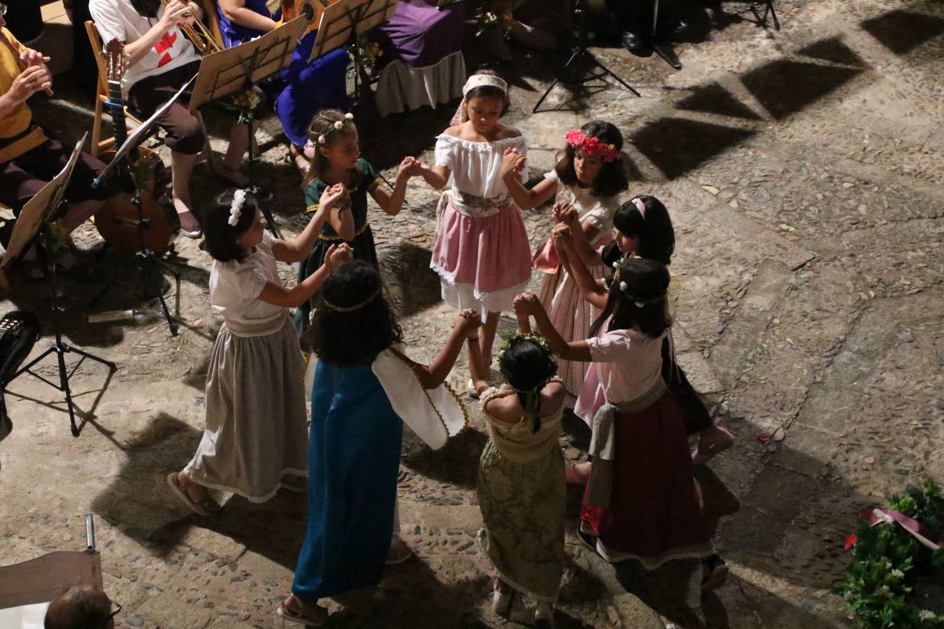 Fotos: La Coral jerezana sorprende, una vez más, con su tradicional &#039;Concierto Medieval&#039;