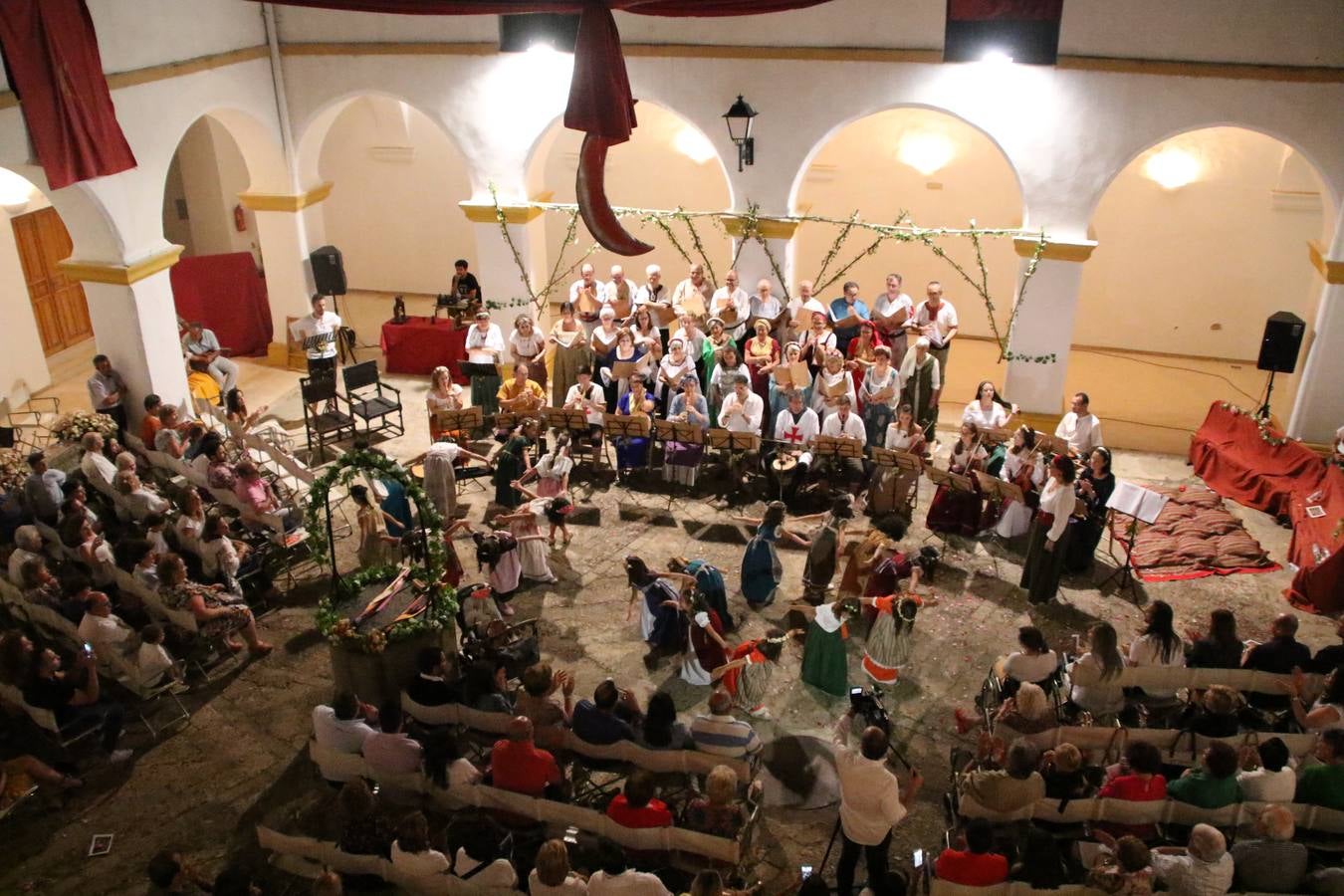 Fotos: La Coral jerezana sorprende, una vez más, con su tradicional &#039;Concierto Medieval&#039;