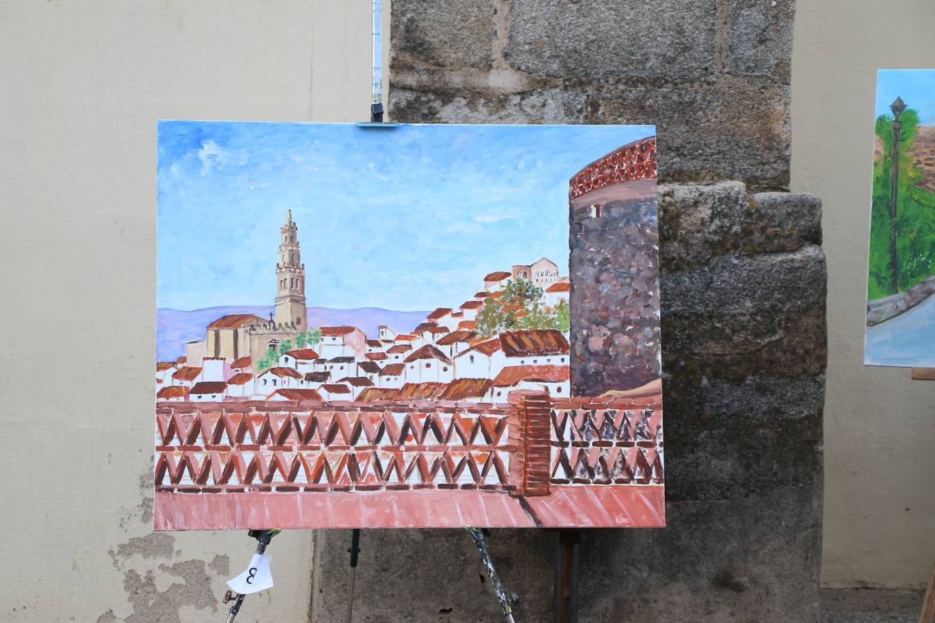 El cacereño Federico Plasencia Chacón se ha alzado, hoy, con el primer premio, dotado con 1.000 euros, del XV Concurso de Pintura al Aire Libre 'Francisco Benavides'. Blas Tomás Ibáñez, de Ontiyent, ha conseguido el segundo premio, dotado con 700 euros, y Carlos Santos Marques, de Lisboa, el tercer premio, dotado con 400 euros.Desde primera hora de la mañana, los participantes han elegido el lugar y la técnica a utilizar en sus respectivos lienzos que, una vez finalizado el Concurso, se han expuesto en la Plaza de España. El citado Concurso, organizado por el Ayuntamiento, a través de la Concejalía de Cultura y la Universidad Popular del municipio con el apoyo de la Diputación de Badajoz, ha realzado, un año más, la riqueza patrimonial de Jerez de los Caballeros, Conjunto Histórico artístico y monumental, siendo sus paisajes, iglesias, parques, fuentes y gentes los principales protagonistas. 
