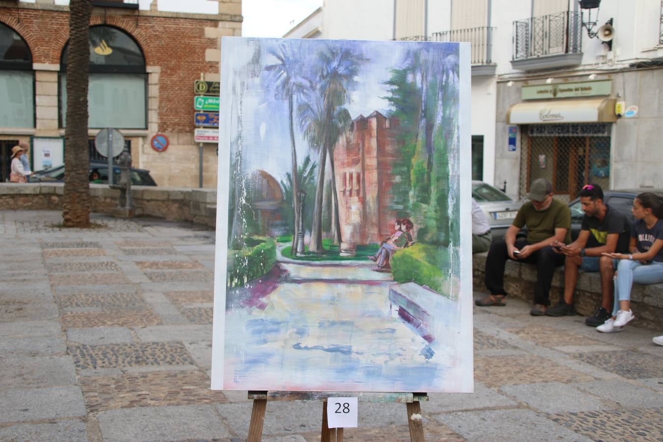 El cacereño Federico Plasencia Chacón se ha alzado, hoy, con el primer premio, dotado con 1.000 euros, del XV Concurso de Pintura al Aire Libre 'Francisco Benavides'. Blas Tomás Ibáñez, de Ontiyent, ha conseguido el segundo premio, dotado con 700 euros, y Carlos Santos Marques, de Lisboa, el tercer premio, dotado con 400 euros.Desde primera hora de la mañana, los participantes han elegido el lugar y la técnica a utilizar en sus respectivos lienzos que, una vez finalizado el Concurso, se han expuesto en la Plaza de España. El citado Concurso, organizado por el Ayuntamiento, a través de la Concejalía de Cultura y la Universidad Popular del municipio con el apoyo de la Diputación de Badajoz, ha realzado, un año más, la riqueza patrimonial de Jerez de los Caballeros, Conjunto Histórico artístico y monumental, siendo sus paisajes, iglesias, parques, fuentes y gentes los principales protagonistas. 