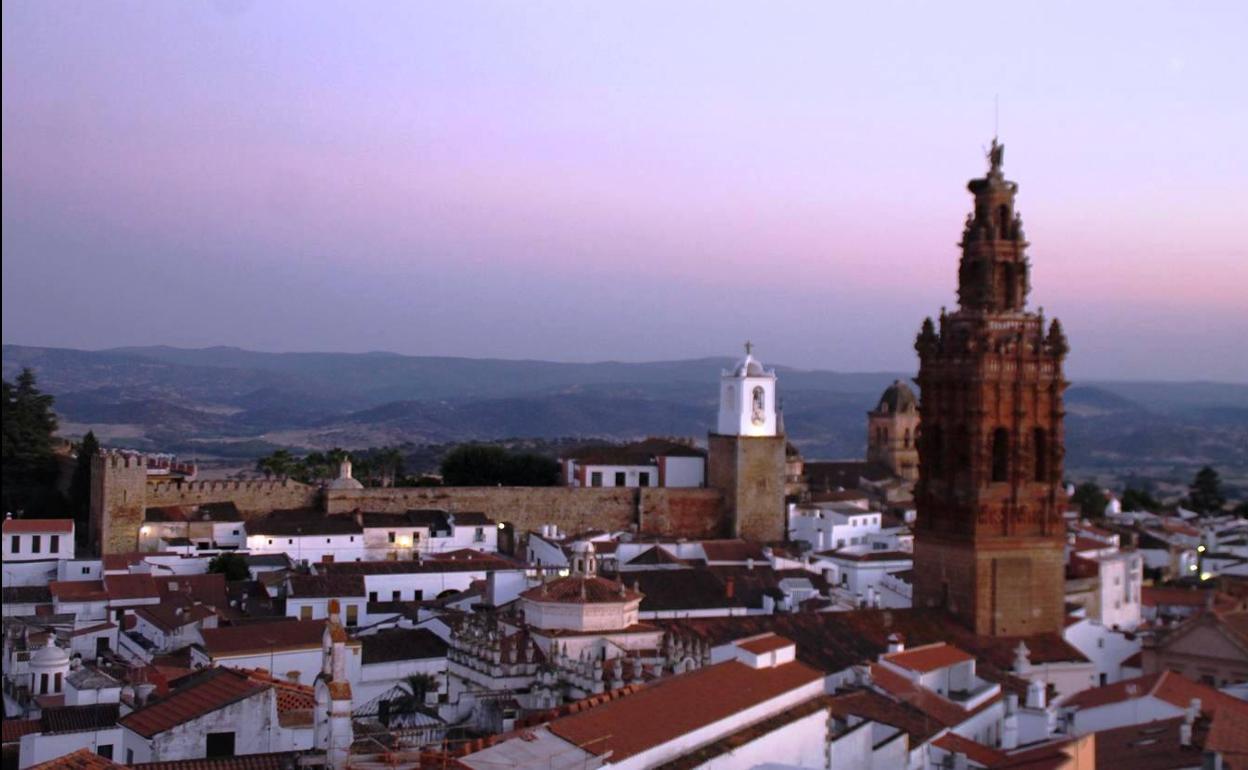Vista del centro histórico de Jerez de los Caballeros desde el Palacio de Los Guzmanes.