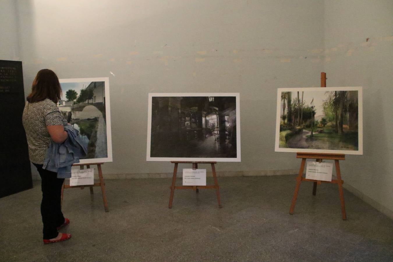 Jerez de los Caballeros celebra la tercera edición de su 'Noche en Blanco' con exposiciones, visitas turísticas, baile, cata de vinos, poesía, conciertos y talleres llenando de ocio, historia y arte diferentes rincones del municipio.
