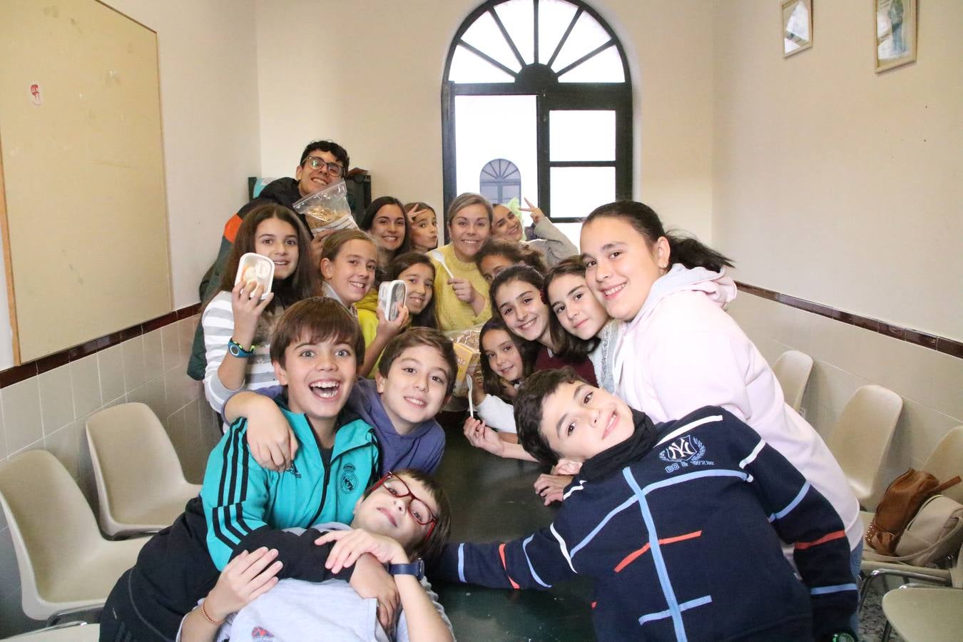 Fotos: Cáritas Parroquial celebra la tercera edición de su 'Tapa Solidaria'