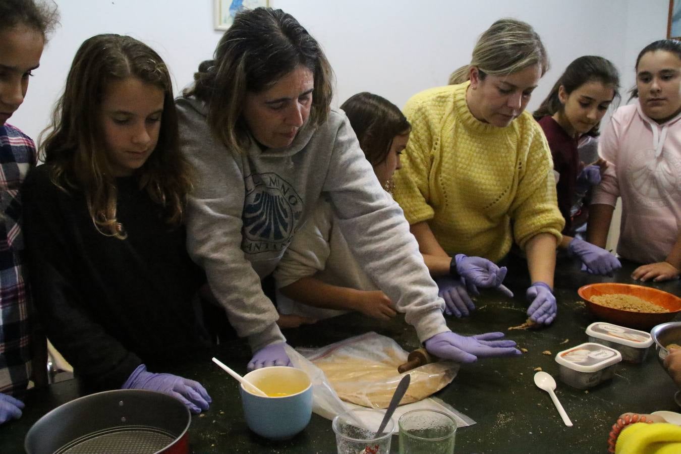 Fotos: Cáritas Parroquial celebra la tercera edición de su 'Tapa Solidaria'