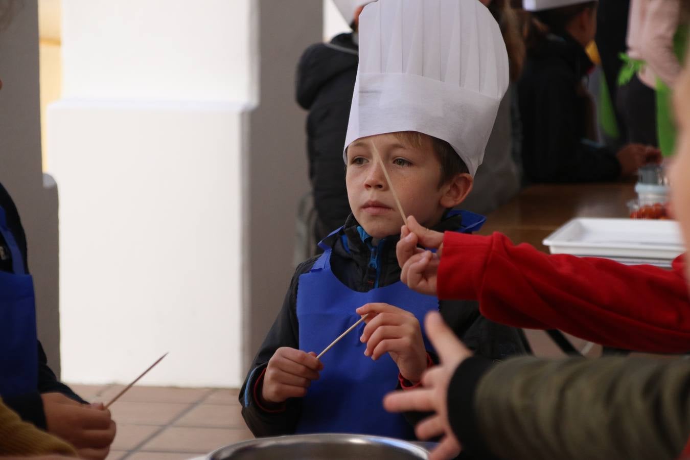 Fotos: Cáritas Parroquial celebra la tercera edición de su 'Tapa Solidaria'