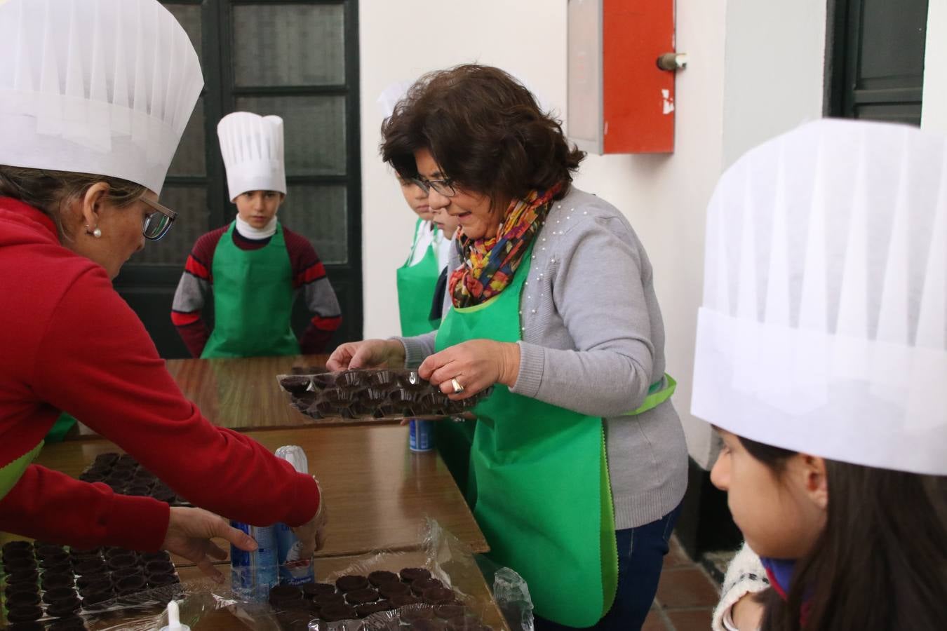 Fotos: Cáritas Parroquial celebra la tercera edición de su 'Tapa Solidaria'