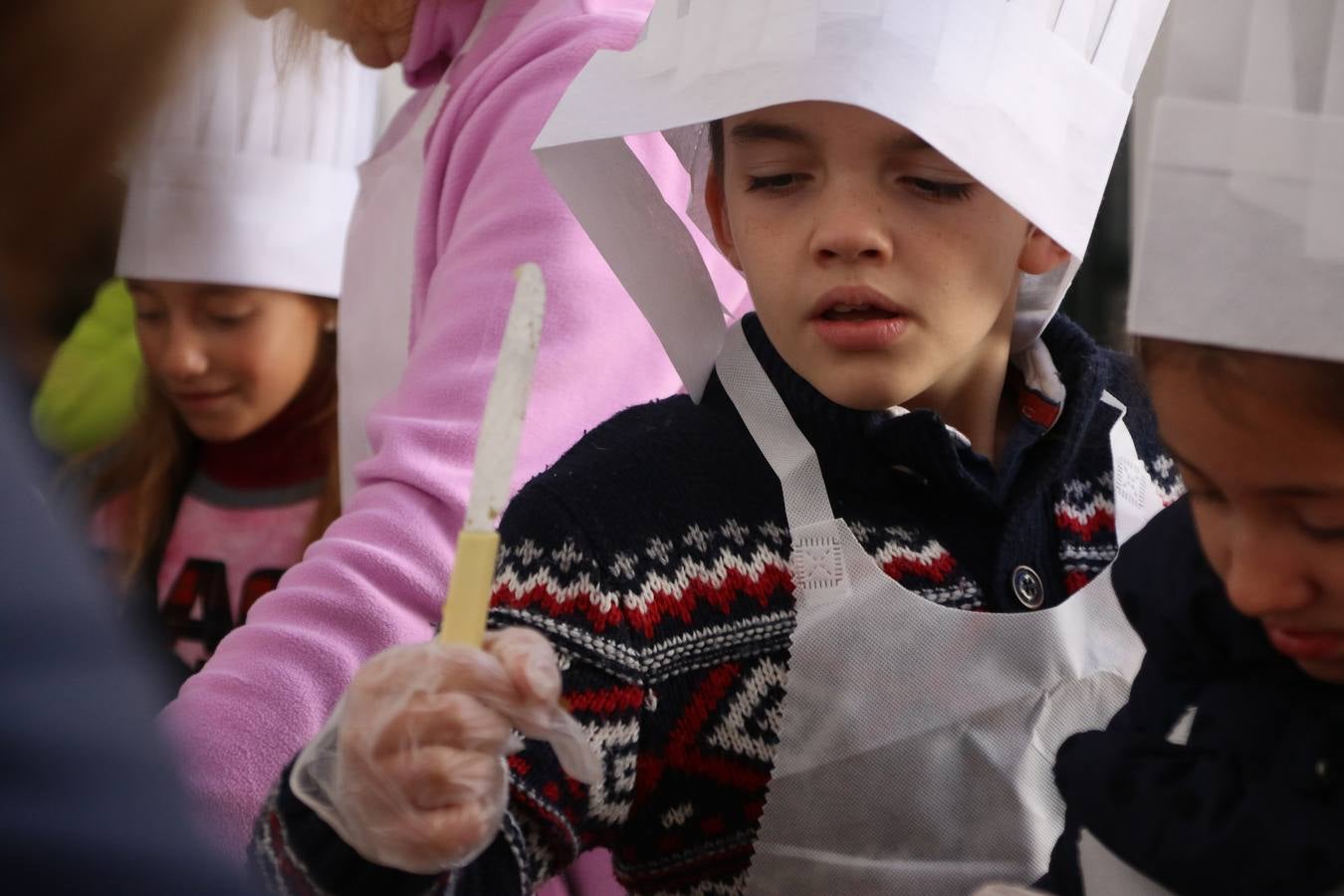 Fotos: Cáritas Parroquial celebra la tercera edición de su 'Tapa Solidaria'