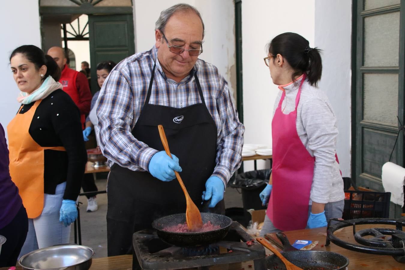 Fotos: Cáritas Parroquial celebra la tercera edición de su 'Tapa Solidaria'