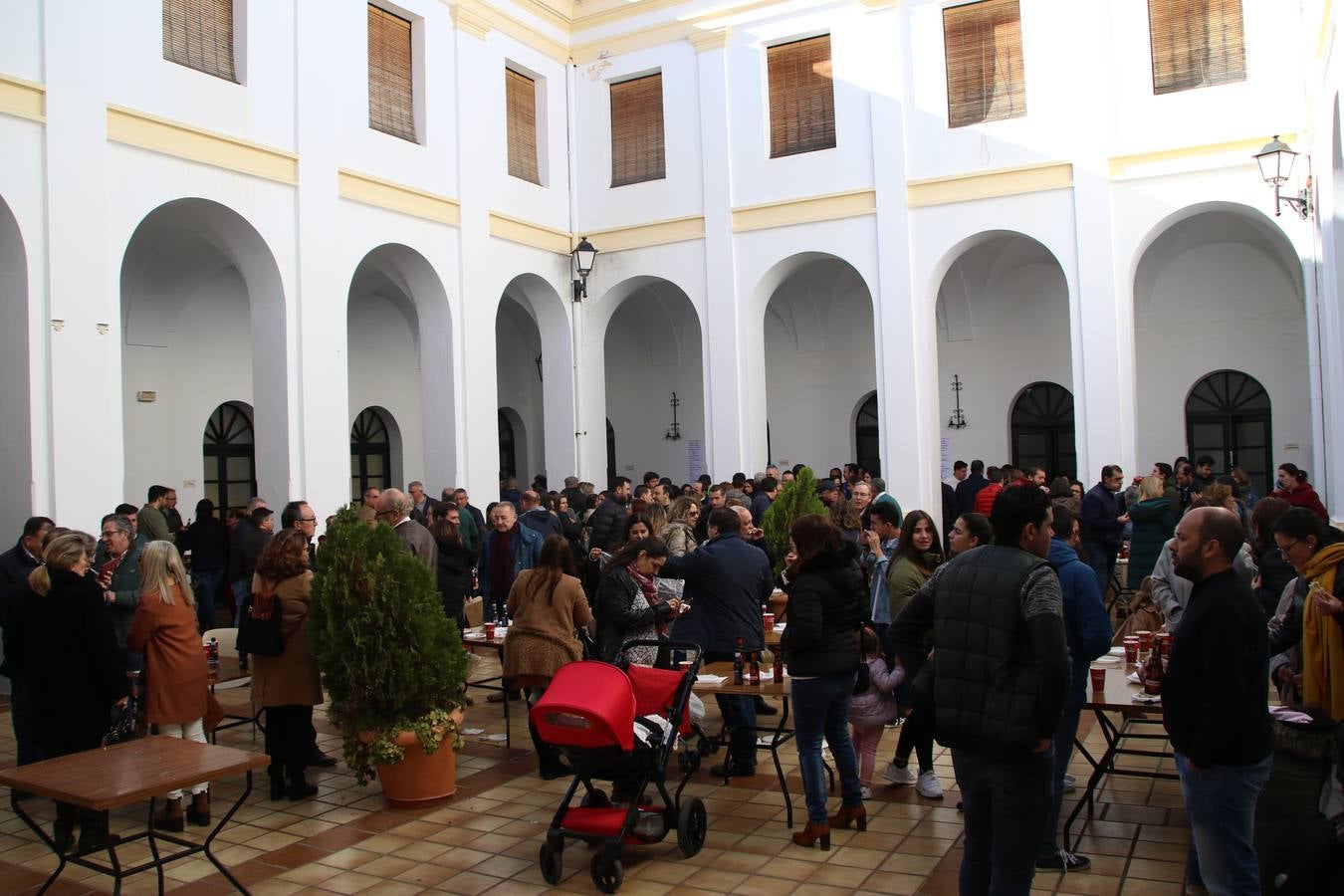 Fotos: Cáritas Parroquial celebra la tercera edición de su 'Tapa Solidaria'