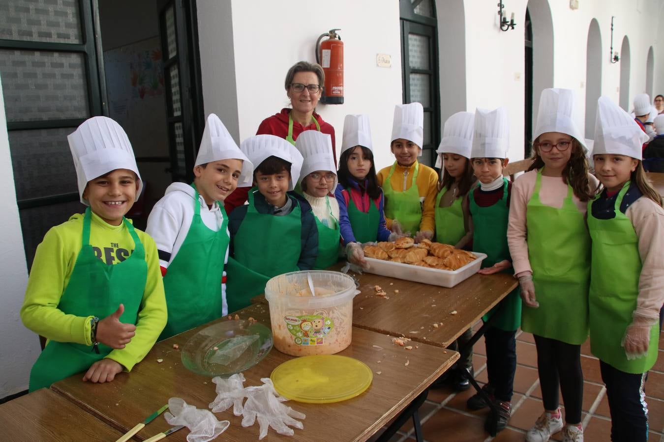 Fotos: Cáritas Parroquial celebra la tercera edición de su 'Tapa Solidaria'
