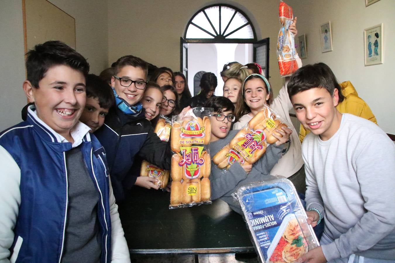 Fotos: Cáritas Parroquial celebra la tercera edición de su 'Tapa Solidaria'