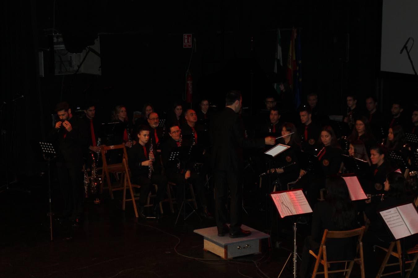 Los alumnos más pequeños de la Escuela de Música en su estreno en el Conciertazo.