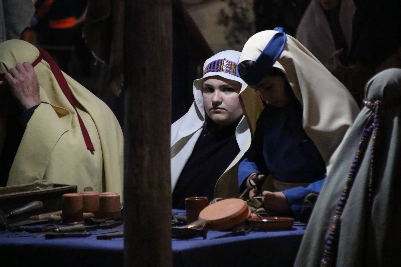 Más de 200 personajes dan vida a este Belén pleno de realismo y tradición.