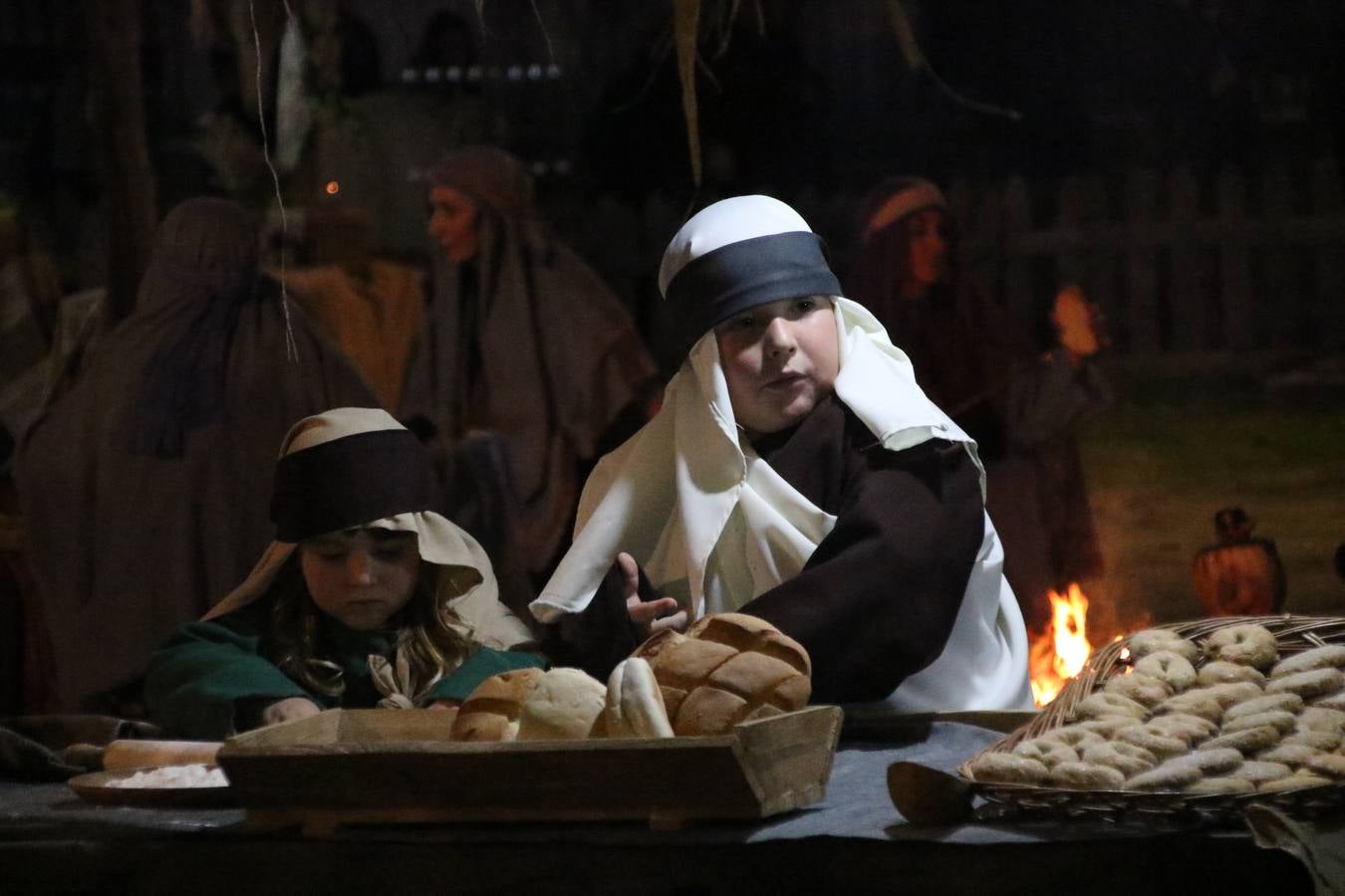 Más de 200 personajes dan vida a este Belén pleno de realismo y tradición.