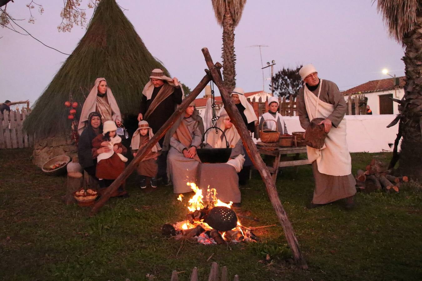 Más de 200 personajes dan vida a este Belén pleno de realismo y tradición.