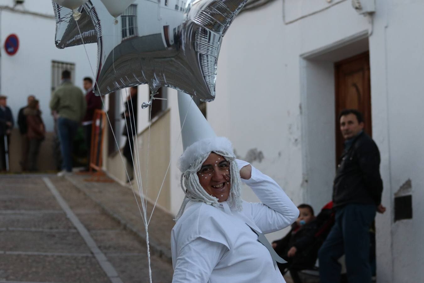 La Asociación juvenil La Trouppe ofreció un gran despliegue de fantasía con su recreación de La Bella y La Bestia.