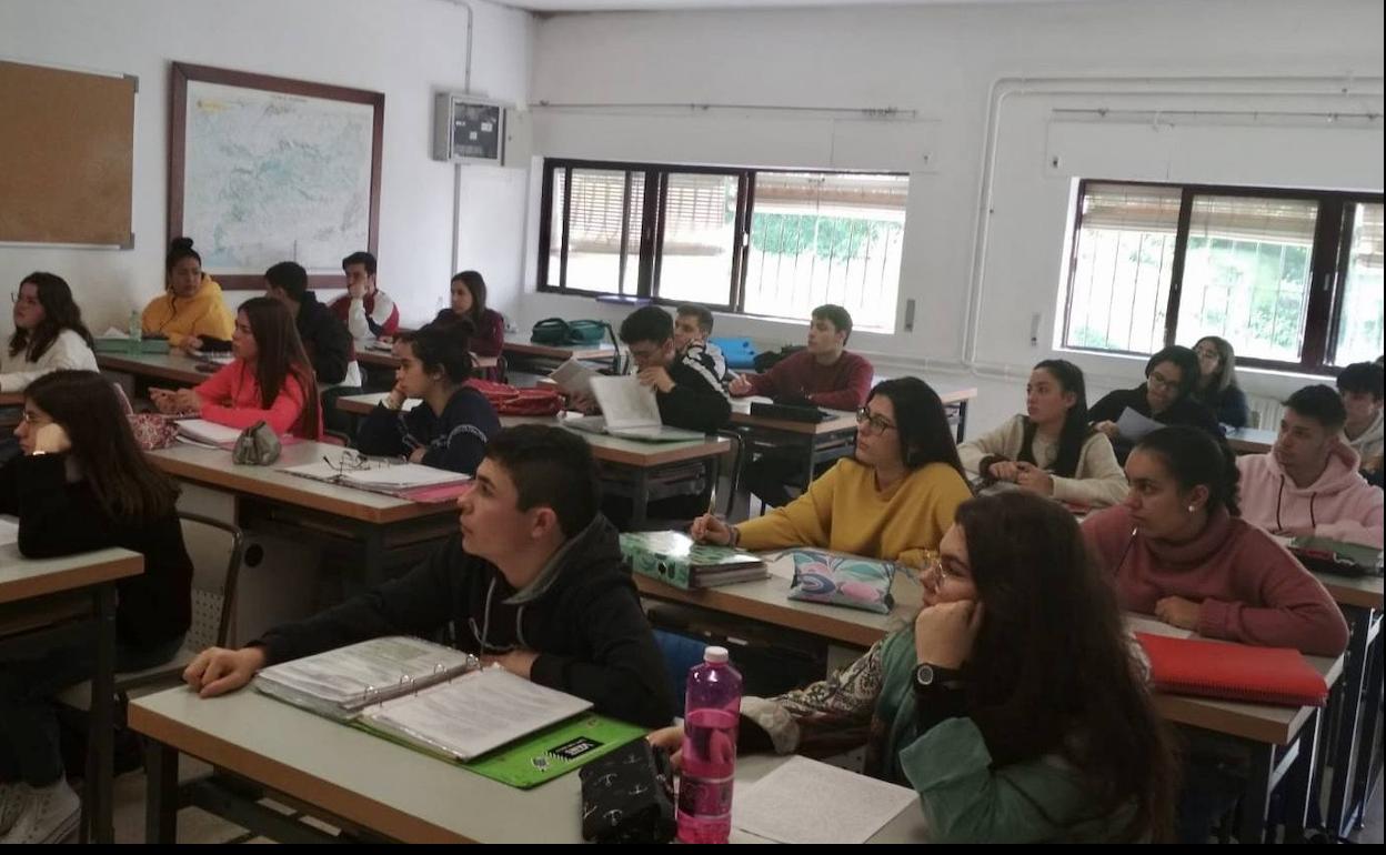 Alumnos del I. E. S. 'El Pomar'. 