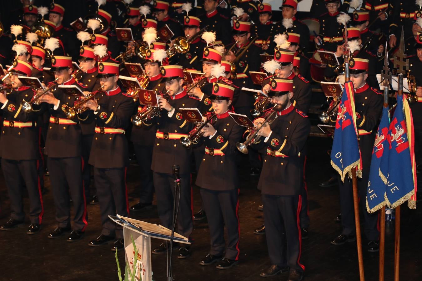 La Agrupación Musical 'Maestro Sousa' interpretando una de las Marchas de su repertorio para esta Semana Santa.