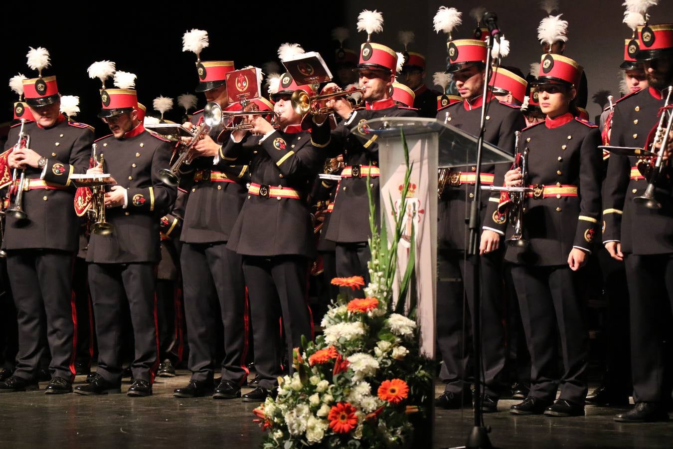 La Agrupación Musical 'Maestro Sousa' interpretando una de las Marchas de su repertorio para esta Semana Santa.
