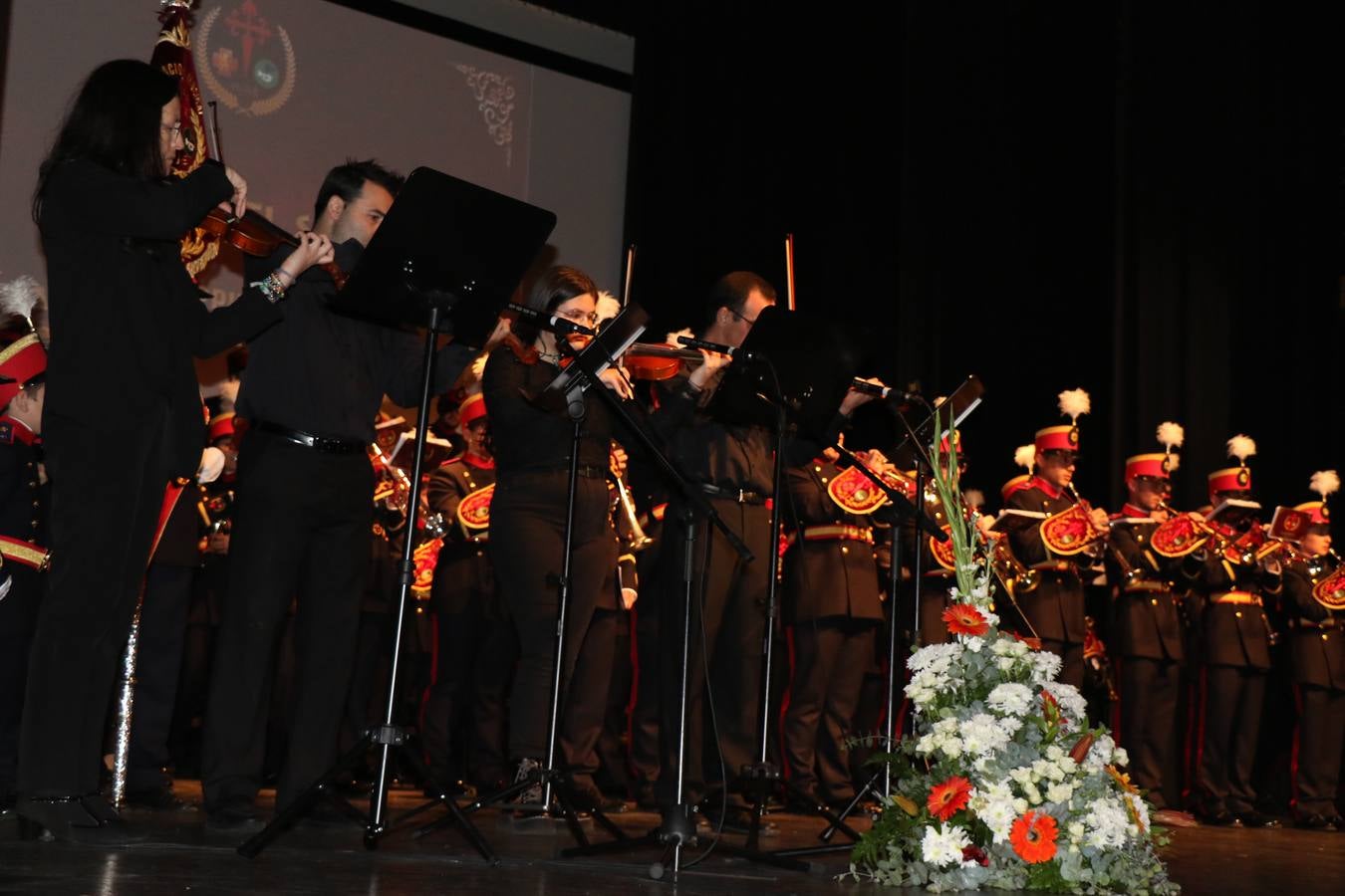 La Agrupación Musical 'Maestro Sousa' interpretando una de las Marchas de su repertorio para esta Semana Santa.