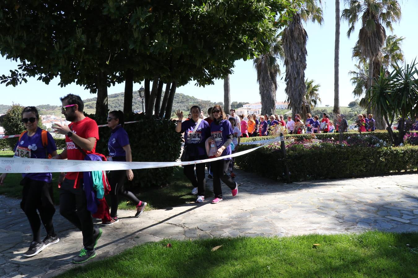 Participantes en la II Carrera de la Mujer.